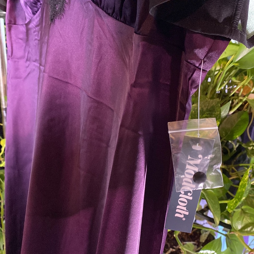 Aubergine and Black slip dress with eyelash lace accents. Size 16. - Picture 5 of 9